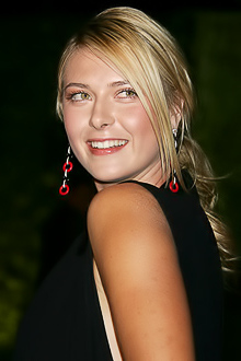 Maria Sharapova gets rolling